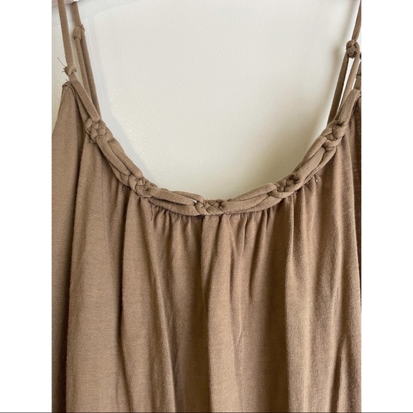 Basic tan dress - Picture 5 of 5